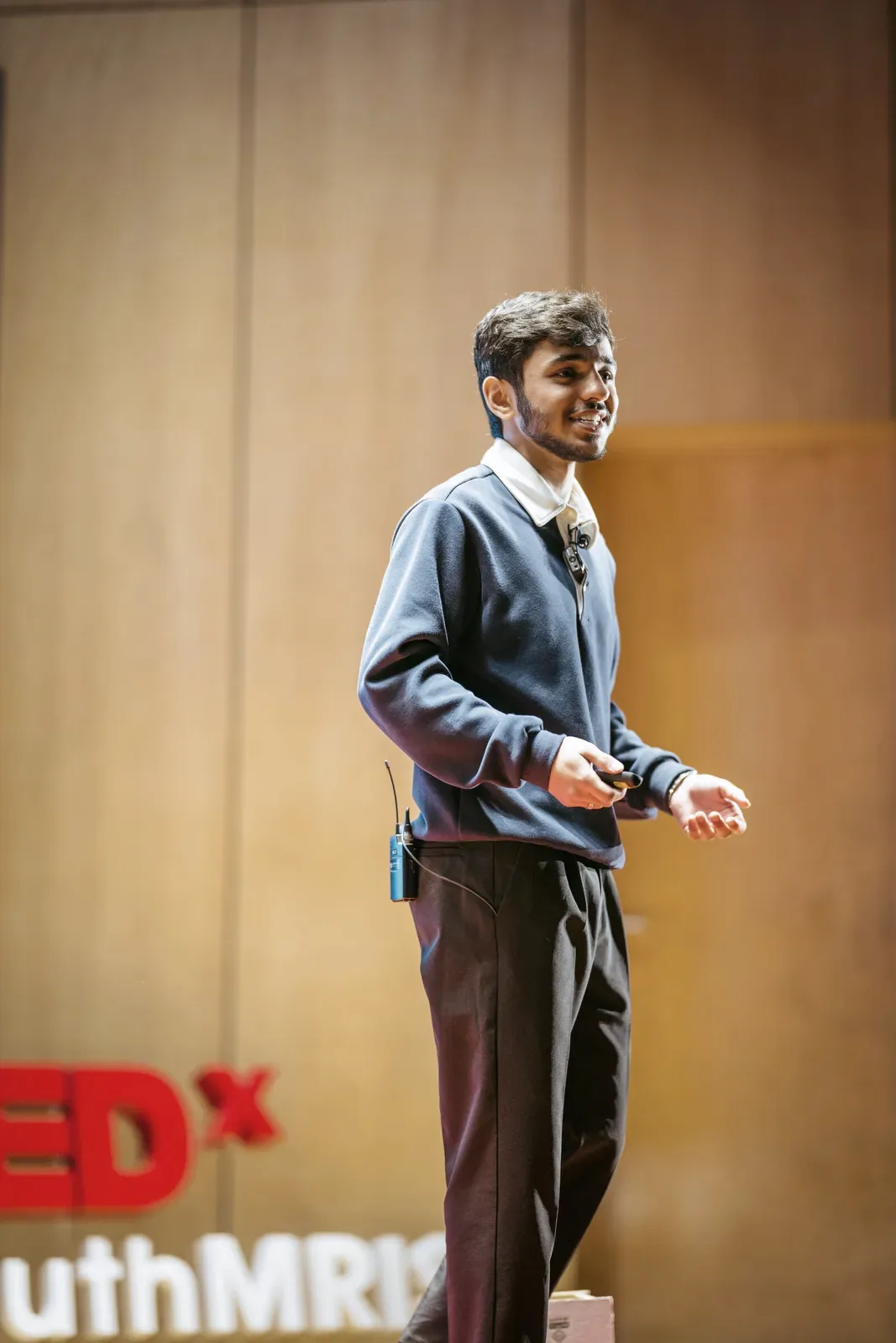 Muhammad Alqefari on the TEDx stage